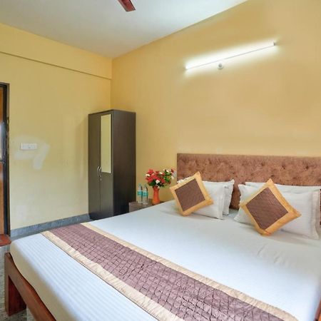 Golden Studio Apartment Goa Calangute Exteriör bild